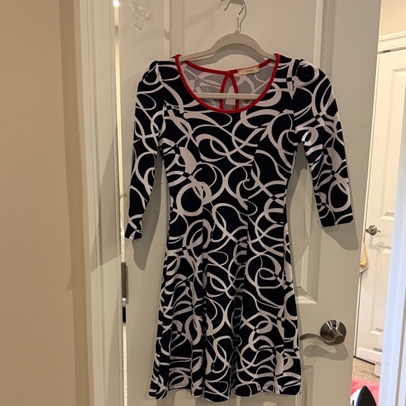 Soprano Black and White Patterned Dress with Red Accents - Picture 1 of 3